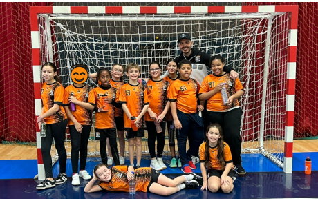 Les -11 filles terminent 6e